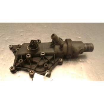 Recambio de caja termostato para renault megane ii classic berlina 1.6 16v referencia OEM IAM 82000915  