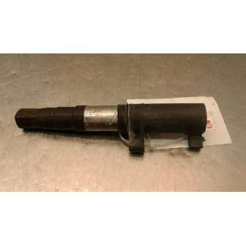 Recambio de bobina encendido para renault megane ii classic berlina 1.6 16v referencia OEM IAM 8200765882  