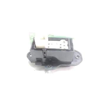 Recambio de mando elevalunas trasero derecho para lexus rx300 (mcu15) luxury referencia OEM IAM 8403048070  