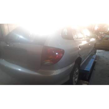 kia rio del año 2002