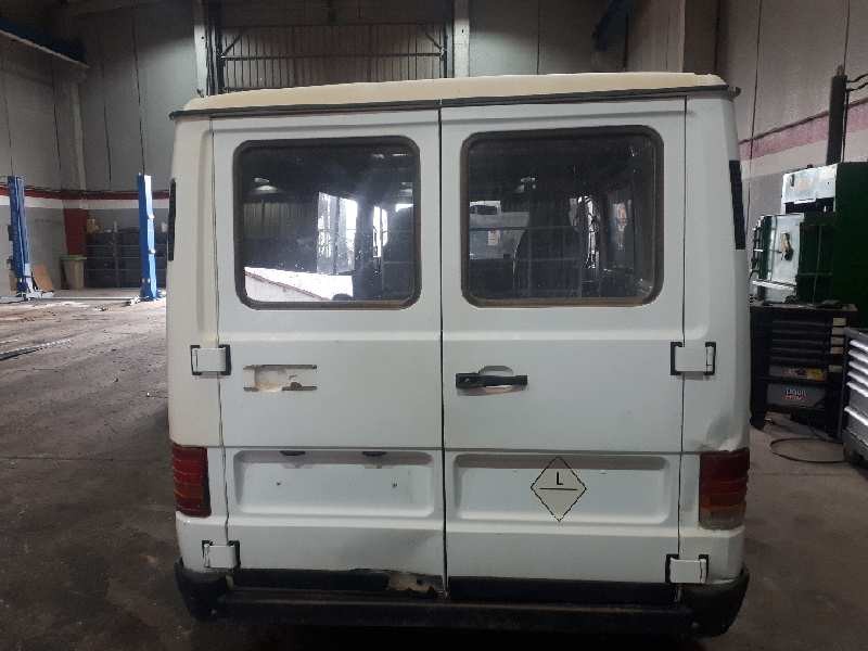 mercedes mb 100 d caja cerrada / combi del año 1993