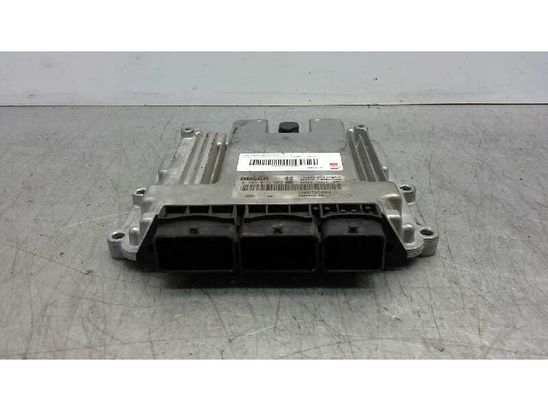 Recambio de centralita motor uce para renault laguna iii expression tomtom referencia OEM IAM 0281015323 8200946162 8200726880
