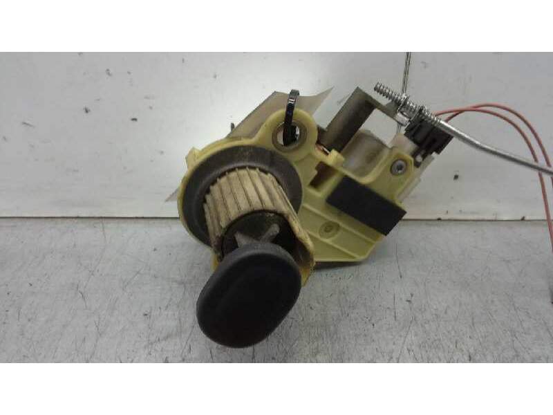Recambio de maneta exterior porton para renault laguna (b56) 1.8 16v rt referencia OEM IAM 4300  
