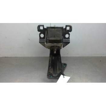 SOPORTE MOTOR IZQUIERDO INFERIOR 