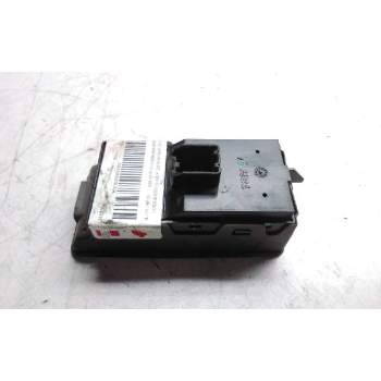 Recambio de mando elevalunas delantero izquierdo para opel insignia berlina sport 4x4 referencia OEM IAM 13222224  