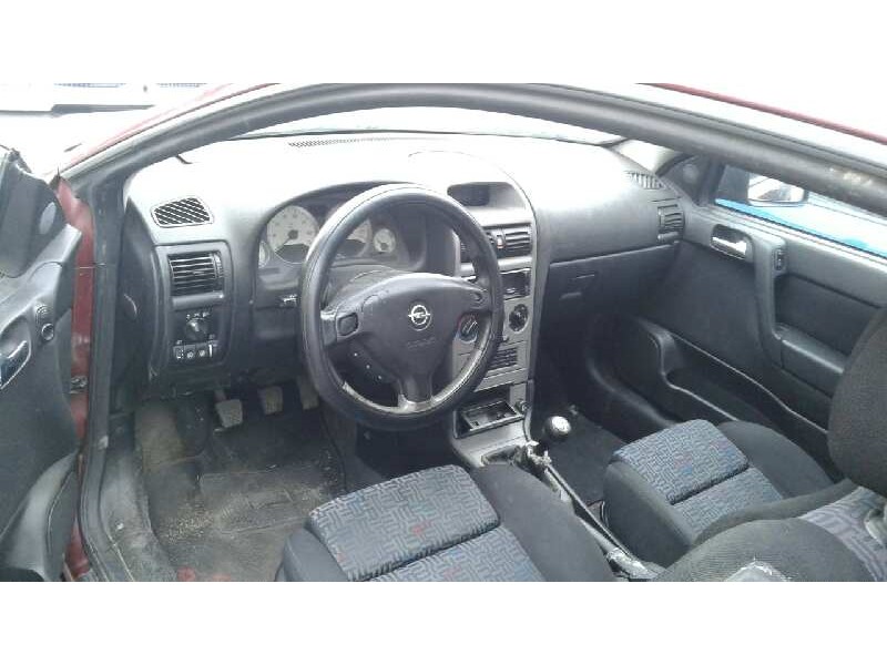 opel astra g coupé del año 2001