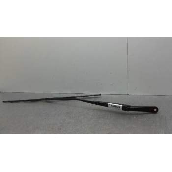 BRAZO LIMPIA DELANTERO DERECHO 