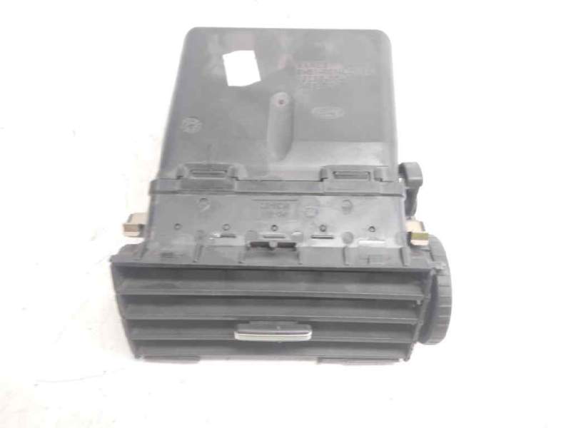 Recambio de aireador central para ford kuga (cbv) 2.0 tdci cat referencia OEM IAM 05258004  