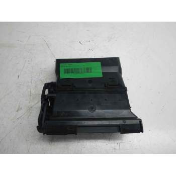 Recambio de aireador central para ford kuga (cbv) 2.0 tdci cat referencia OEM IAM 05258004  