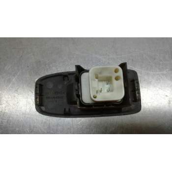 Recambio de mando elevalunas trasero izquierdo para mitsubishi montero (v60/v70) 3.2 di-d cat referencia OEM IAM   