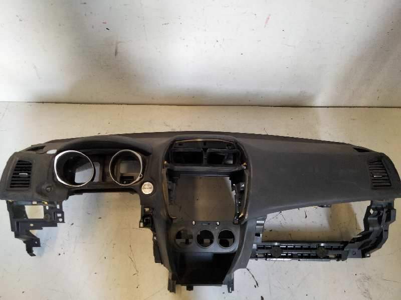 Recambio de salpicadero para mitsubishi asx (ga0w) 1.8 di-d cat referencia OEM IAM 8000A458  