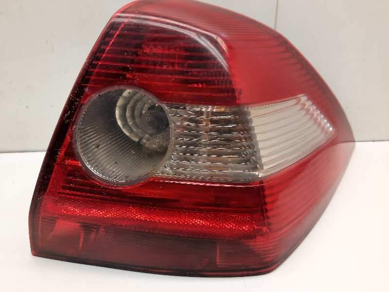 Recambio de piloto trasero derecho para renault megane ii classic berlina expression referencia OEM IAM 8200142681F 12478SE 
