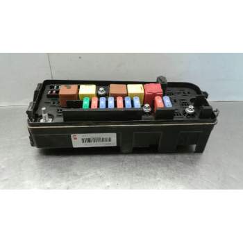 Recambio de caja fusibles para opel vectra c berlina club referencia OEM IAM 519066005  