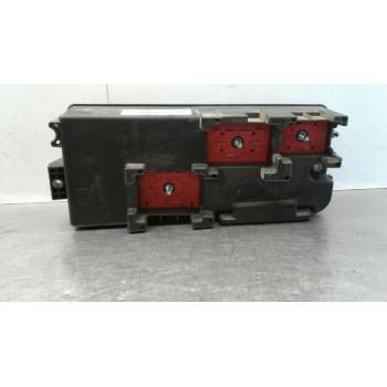 Recambio de caja fusibles para opel vectra c berlina club referencia OEM IAM 519066005  