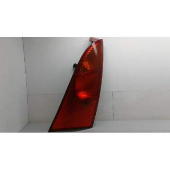 PILOTO TRASERO DERECHO XS4113404A 