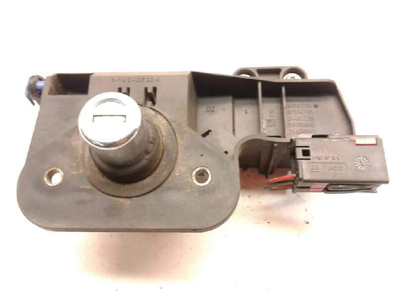 Recambio de maneta exterior porton para opel meriva cosmo referencia OEM IAM 13122437  