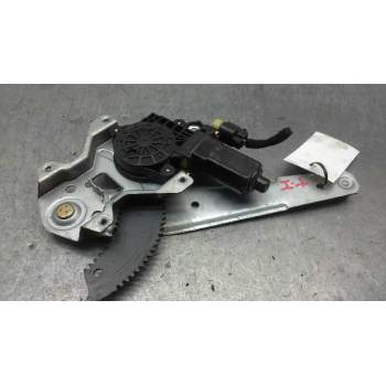 Recambio de elevalunas trasero izquierdo para hyundai getz (tb) 1.3 básico referencia OEM IAM 834031C010  