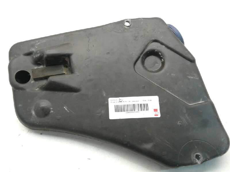 Recambio de deposito limpia para peugeot 205 berlina 1.8 d generation referencia OEM IAM 643142  