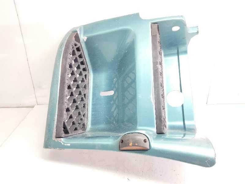 Recambio de estribo de cabina izquierdo para renault premium route 2006 fas 4x2 larga distancia referencia OEM IAM 24TF019573  