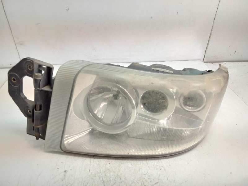 Recambio de faro izquierdo para renault premium route 2006 fas 4x2 larga distancia referencia OEM IAM 124701017  