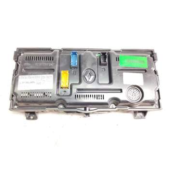 Recambio de cuadro instrumentos para renault premium route 2006 fas 4x2 larga distancia referencia OEM IAM 7420977592  