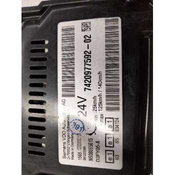 Recambio de cuadro instrumentos para renault premium route 2006 fas 4x2 larga distancia referencia OEM IAM 7420977592  