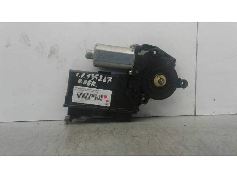 Recambio de motor elevalunas delantero derecho para audi a4 berlina (8e) 2.0 referencia OEM IAM 8E1959802G  