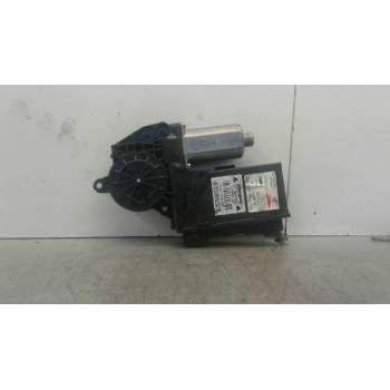 Recambio de motor elevalunas delantero derecho para audi a4 berlina (8e) 2.0 referencia OEM IAM 8E1959802G  