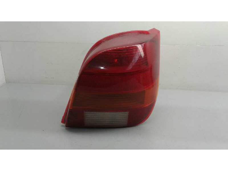 Recambio de piloto trasero derecho para ford fiesta berl./courier surf referencia OEM IAM 44643000D 7070864 