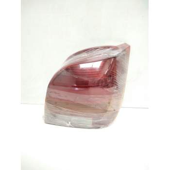 Recambio de piloto trasero derecho para ford fiesta berl./courier surf referencia OEM IAM 44643000D 7070864 