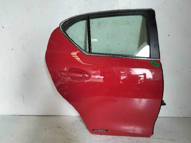 Recambio de puerta trasera derecha para lexus ct 200h referencia OEM IAM 6711376010  