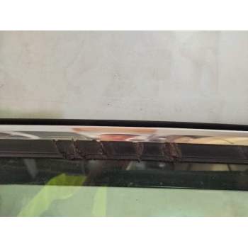 Recambio de puerta trasera derecha para lexus ct 200h referencia OEM IAM 6711376010  