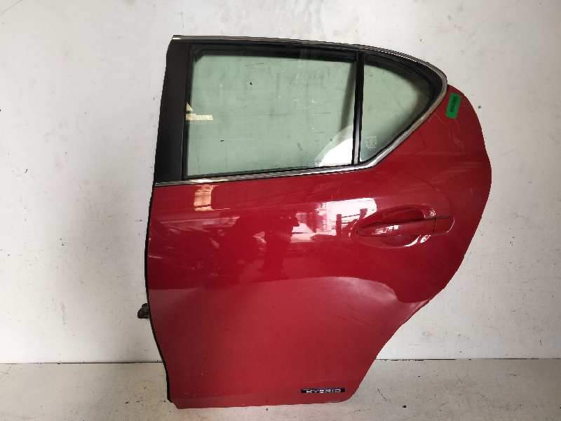 Recambio de puerta trasera izquierda para lexus ct 200h referencia OEM IAM 6711476010  