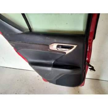Recambio de puerta trasera izquierda para lexus ct 200h referencia OEM IAM 6711476010  