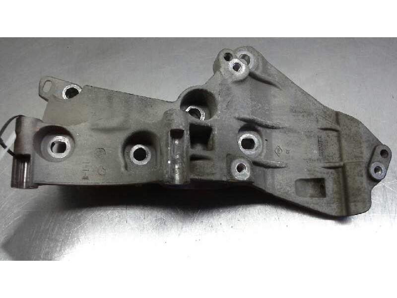 Recambio de soporte alternador para nissan nv 200 (m20) 1.5 dci cat referencia OEM IAM 8200669494  