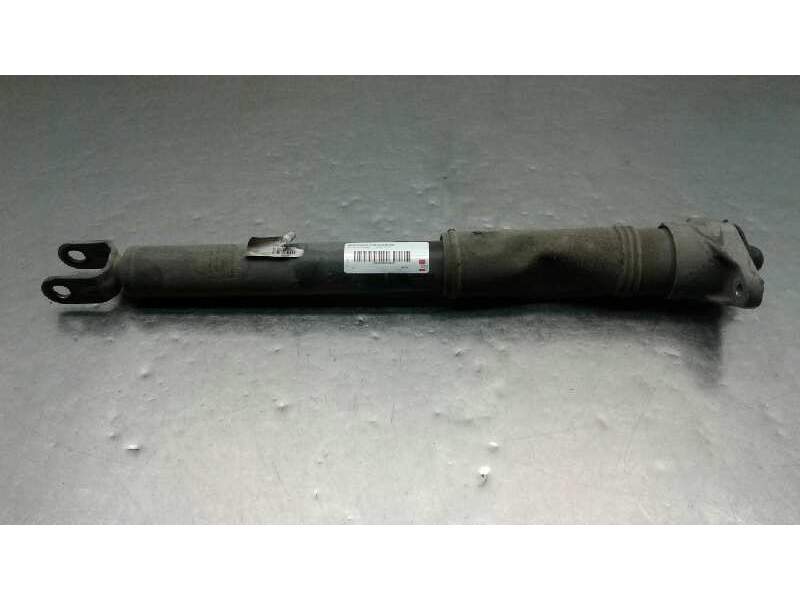 Recambio de amortiguador trasero derecho para kia cee´d emotion referencia OEM IAM 553101H000  