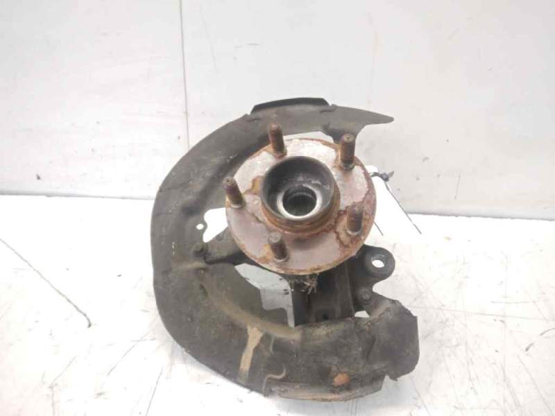 Recambio de mangueta delantera derecha para volvo v50 familiar 2.0 d kinetic referencia OEM IAM   