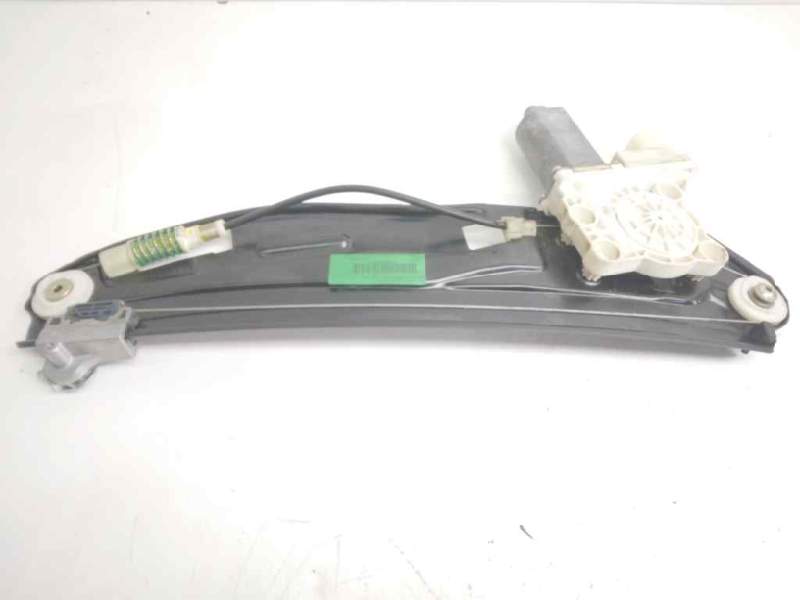 Recambio de elevalunas trasero derecho para bmw serie 7 (e65/e66) 730d referencia OEM IAM 7138864E  
