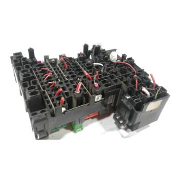 Recambio de caja fusibles para volkswagen golf vii lim. sport by r-line bluemotion referencia OEM IAM 4H0951253C  