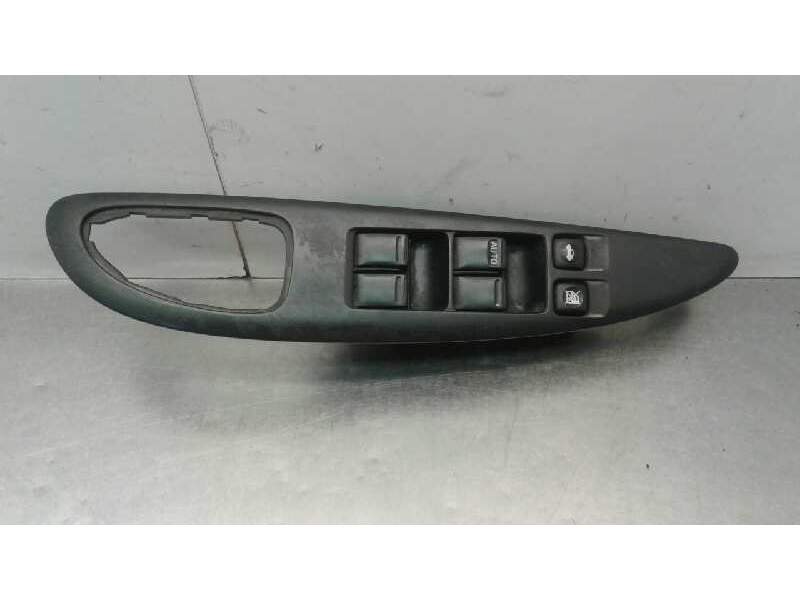 Recambio de mando elevalunas delantero izquierdo para nissan primera berlina (p12) acenta referencia OEM IAM   
