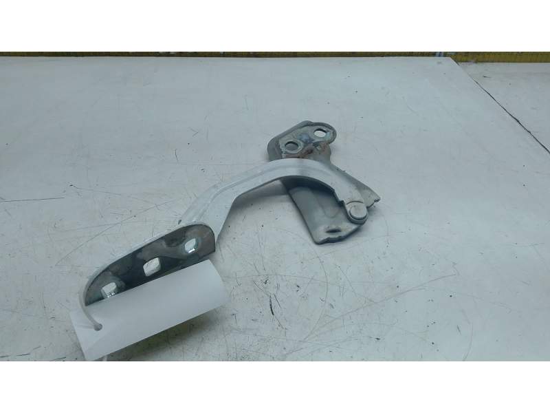 Recambio de bisagra capot delantero izquierdo para ford kuga ii (dm2) 2.0 tdci referencia OEM IAM BM51A16801  