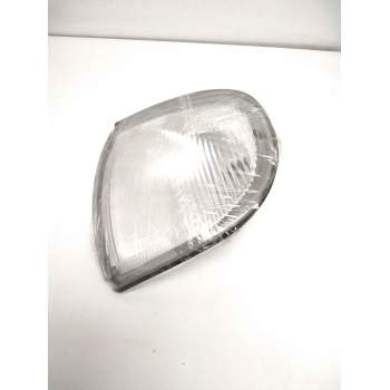 Recambio de piloto delantero izquierdo para nissan serena (c23) 2.3 d referencia OEM IAM 261357C000  