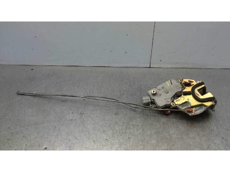Recambio de cerradura puerta trasera izquierda para nissan primera berlina (p11) se referencia OEM IAM 825039F511  