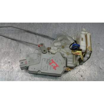 Recambio de cerradura puerta trasera izquierda para nissan primera berlina (p11) se referencia OEM IAM 825039F511  