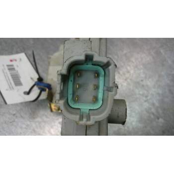 Recambio de cerradura puerta trasera derecha para nissan primera berlina (p11) se referencia OEM IAM 825029F511  