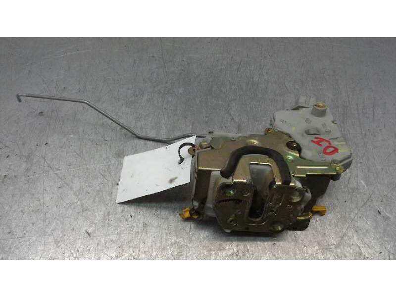 Recambio de cerradura puerta delantera izquierda para nissan primera berlina (p11) se referencia OEM IAM 805032F010  