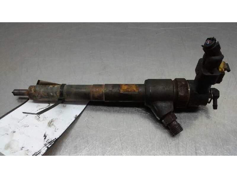 Recambio de inyector para opel corsa c silverline referencia OEM IAM 0445110 083  