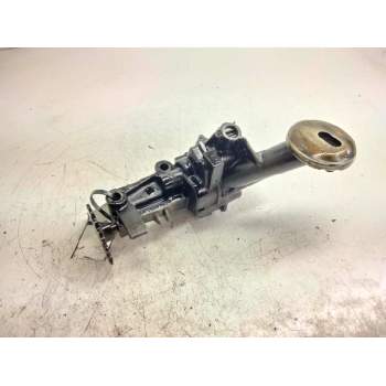 Recambio de bomba aceite para mitsubishi carisma berlina 5 (da0)1995) 1800 glx referencia OEM IAM 77008002570  