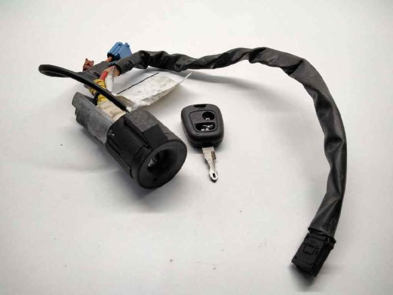 Recambio de conmutador de arranque para peugeot 206 berlina x-line referencia OEM IAM 9641551180  