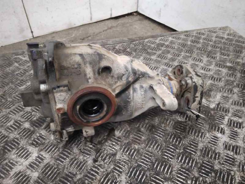 Recambio de diferencial trasero para bmw serie 1 lim. (f21) 116d referencia OEM IAM 751499205  